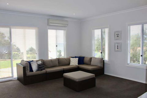 Flinders View Beach House - Northern Rivers Accommodation 6