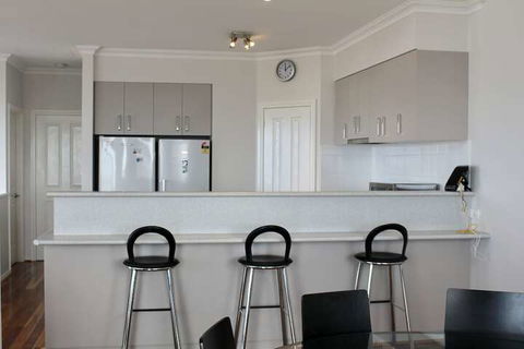 Flinders View Beach House - Northern Rivers Accommodation 3