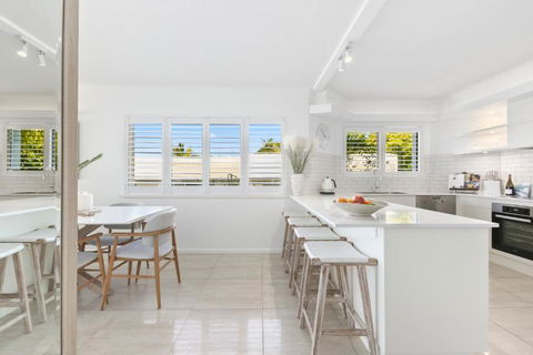 Luxury Beachside Apartment - Northern Rivers Accommodation 1