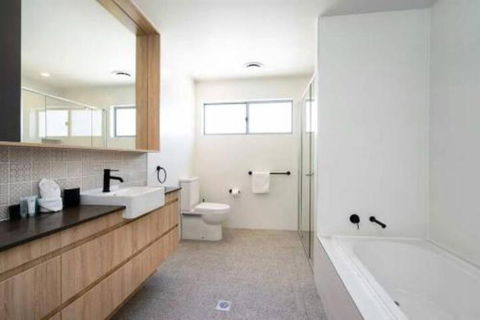 Dune Townhouse On Nautilus Way - Northern Rivers Accommodation 6