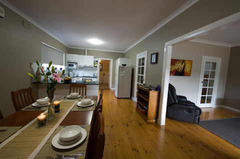 Port Lincoln Holiday Houses - Northern Rivers Accommodation 6