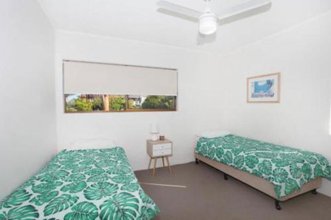 Unit 2 Cooltoro Court 7 Frank Street Coolum Beach 400 BOND LINEN INCLUDED - Northern Rivers Accommodation 6