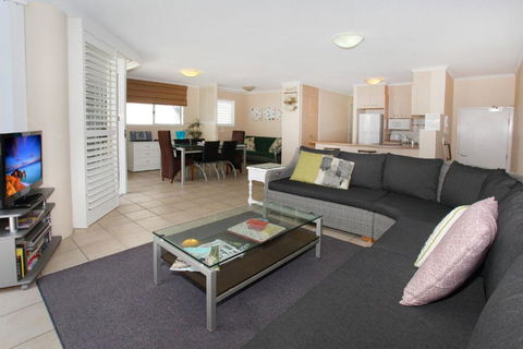 Unit 3 On The Park Coolum Beach - Northern Rivers Accommodation 6
