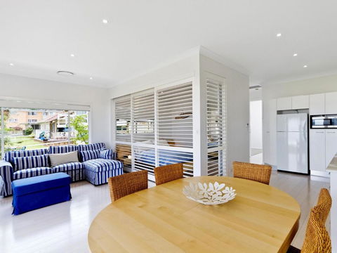 Beachside Bungalow #4 4 / 139 Avoca Drive Avoca Beach - Northern Rivers Accommodation 1