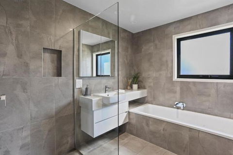 Sirocco On Main - Northern Rivers Accommodation 3