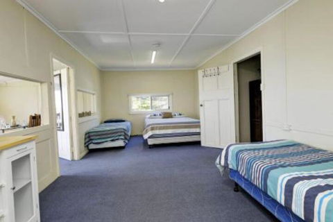 TRADEWINDS - Northern Rivers Accommodation 0
