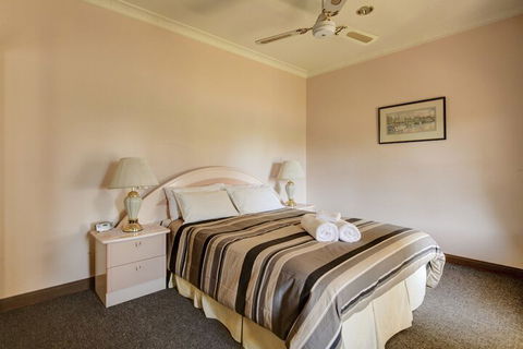 Harbour Lights - Northern Rivers Accommodation 1