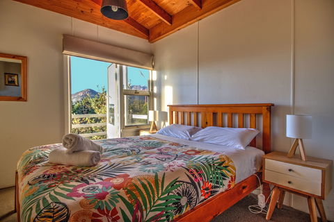 Freycinet Beachfront Retreat - Northern Rivers Accommodation 1