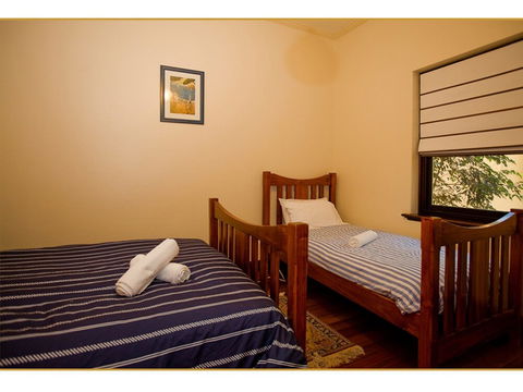 Fairholme Apartment - Northern Rivers Accommodation 6