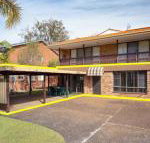 Casa Mia 1 / 8 Catalina Close between Little Beach  Shoal Bay Beach - Northern Rivers Accommodation