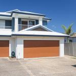 Relax At Pacific 1 / 26 Pacific Avenue Private Duplex With Enclosed Yard - Northern Rivers Accommodation 0