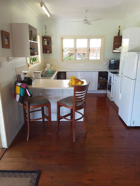 Seafarer Cottage - Northern Rivers Accommodation 5