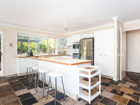Serenity 7 Mulloway Place Peaceful House With Air Con Netflix & WIFI - Northern Rivers Accommodation 3