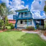 Wayfarers Beachouse Rainbow Beach Everything You Need Just Metres To The Beach - Northern Rivers Accommodation 0
