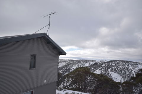 Snowtel 4 - Northern Rivers Accommodation 1