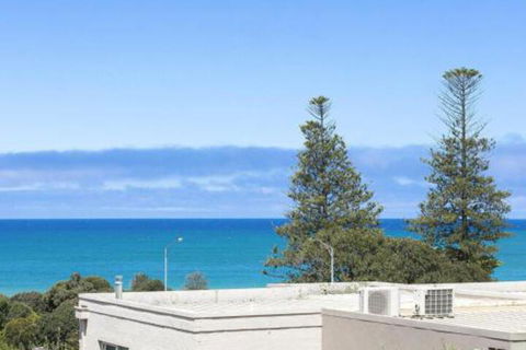 SURF CENTRAL Wifi Double Garage & Smack Bang In The Middle Of Town - Northern Rivers Accommodation 7