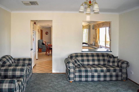 Baywatch - Northern Rivers Accommodation 5