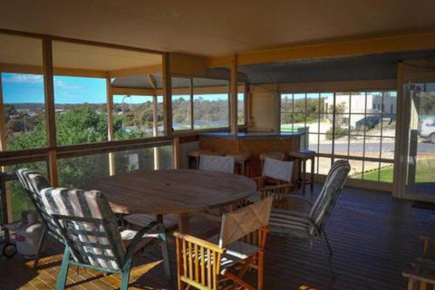 Baywatch - Northern Rivers Accommodation 0