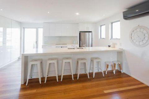 Thurlow Beach House With Pool Stroll To CBD & Dutchies Beach - Northern Rivers Accommodation 6