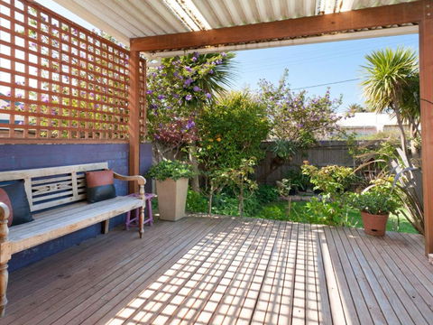 METRES TO THE BEACH MORNINGTON - Northern Rivers Accommodation 6