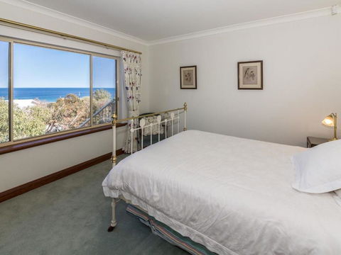 Seaclusion 8 View Court Carrickalinga - Northern Rivers Accommodation 1