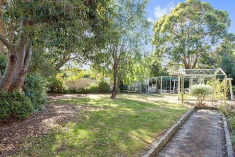GUMS & ROSES Family Home In The Heart Of Town. - Northern Rivers Accommodation 0