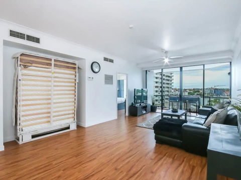 Modern 2 Bedroom River View Apartment In Docklands - Northern Rivers Accommodation 5