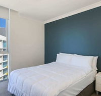 Spacious 3 Bedroom Apartment on the 39th Floor With Pool - Northern Rivers Accommodation