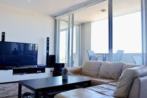 Spacious One Bedroom Apartment With Large Balcony - Northern Rivers Accommodation 2
