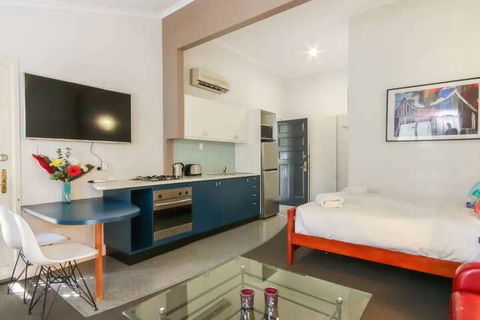 Comfortable Studio Near New Farm Park - Northern Rivers Accommodation 1