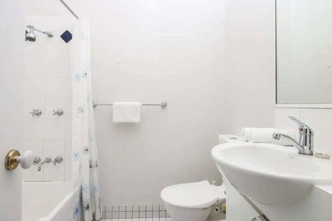 Comfortable Studio Near New Farm Park - Northern Rivers Accommodation 2