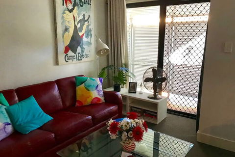 Comfortable Studio Near New Farm Park - Northern Rivers Accommodation 4