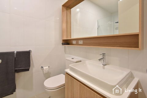 Tomkins Townhouse - Northern Rivers Accommodation 6