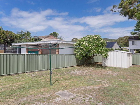Sandy Shoal 46 Rigney Street Shoal Bay Beach Cottage With Aircon - Northern Rivers Accommodation 4