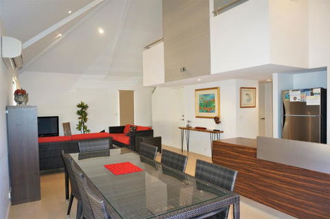 Osprey Holiday Village Unit 104 Luxurious 3 Bedroom Holiday Villa With A Pool In The Complex - Northern Rivers Accommodation 6