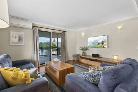 Sundance Pet Friendly Beach House In Peregian! 59 Lorikeet Drive - Northern Rivers Accommodation 2