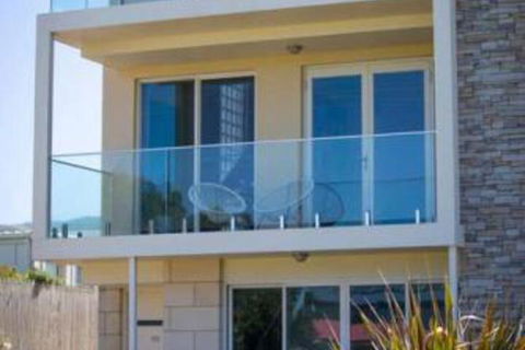 SEA NOOK Seconds From The Beach - Northern Rivers Accommodation 6