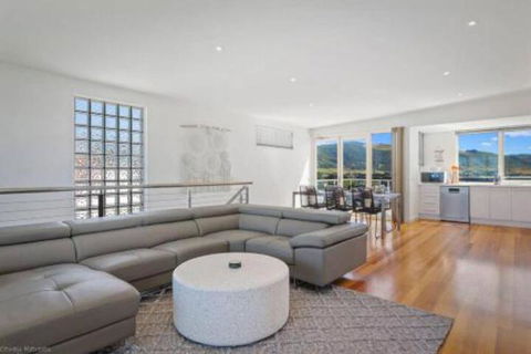 SEA NOOK Seconds From The Beach - Northern Rivers Accommodation 1