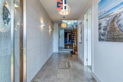 Luxe Retreat Dromana - Northern Rivers Accommodation 4