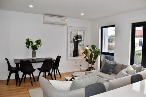 Brand New 2 Bed Apartment With Stunning City Views - Northern Rivers Accommodation 5