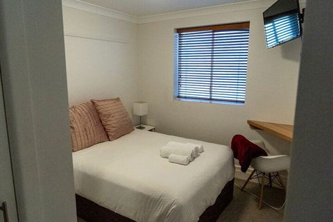 Delightful 3BD Apt Near Chapel St. In St. Kilda! - Northern Rivers Accommodation 6