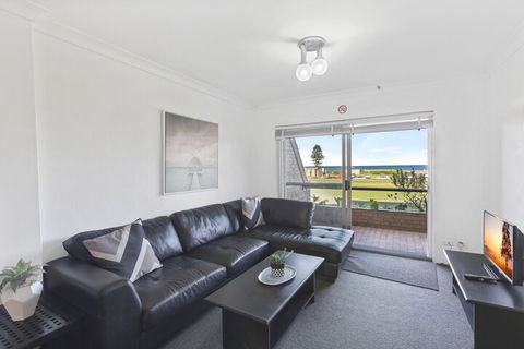 Reef Resort Apartments - Northern Rivers Accommodation 7