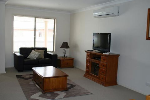 Breakaway Apartments - Northern Rivers Accommodation 1
