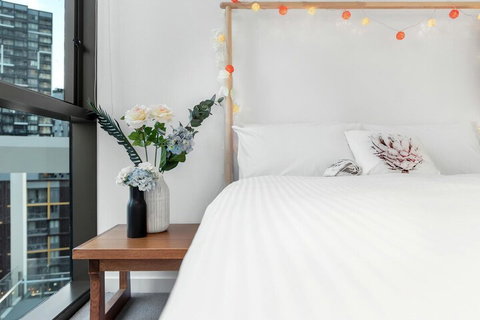 I02-china Town Luxury Service Apartment - Northern Rivers Accommodation 7