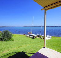Blue Water at Mannering Park - Northern Rivers Accommodation
