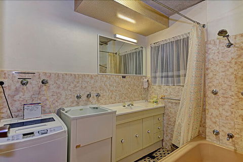 Dolphin Court 5 - Northern Rivers Accommodation 4