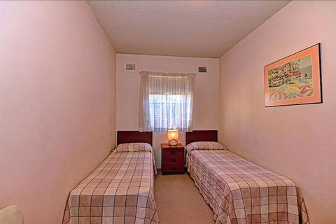 Dolphin Court 5 - Northern Rivers Accommodation 6