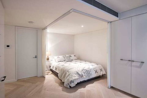 Luxury Studio With Parking In Woolloomooloo WMLOO - Northern Rivers Accommodation 3