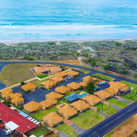 Geraldton's Ocean West - Northern Rivers Accommodation 0