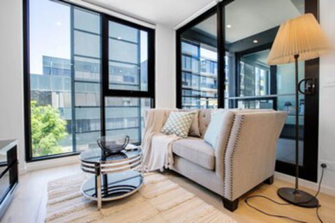 Stunning Bright Apartment At Hawthron/Glenferrie Station - Northern Rivers Accommodation 0